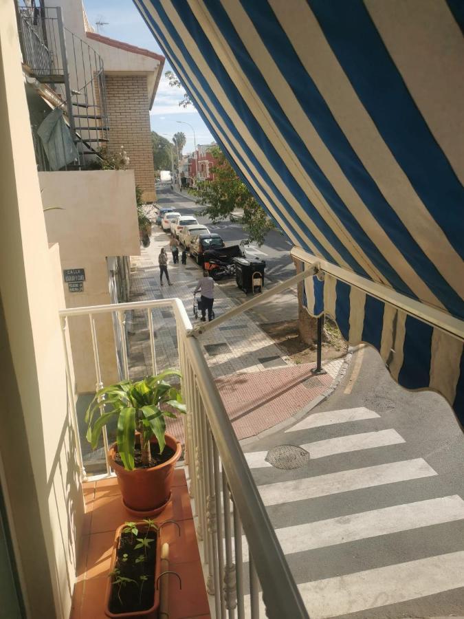 Casa Hombre Blanco Apartamento Málaga Exterior foto